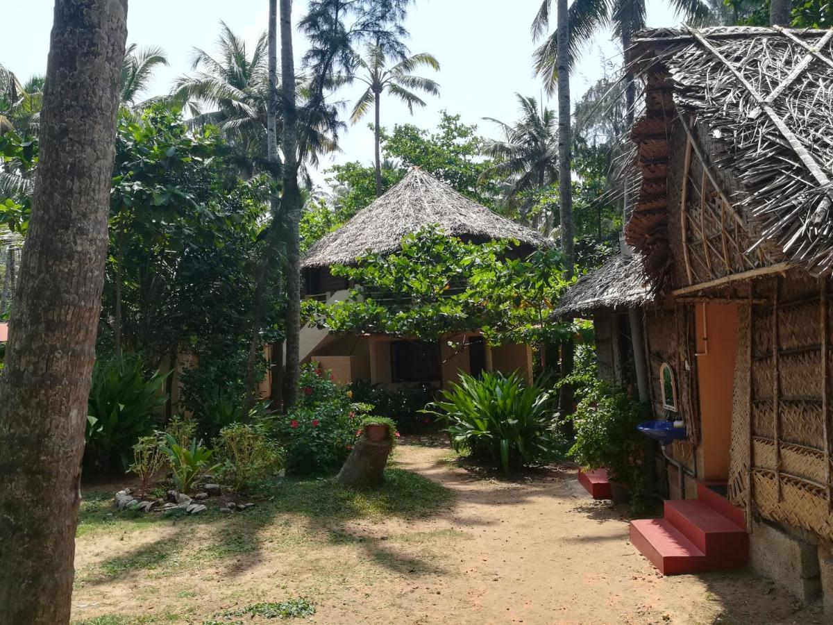 Sukriti Beach Resort Varkala Ngoại thất bức ảnh