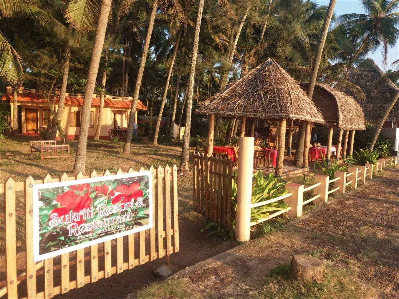 Sukriti Beach Resort Varkala Ngoại thất bức ảnh